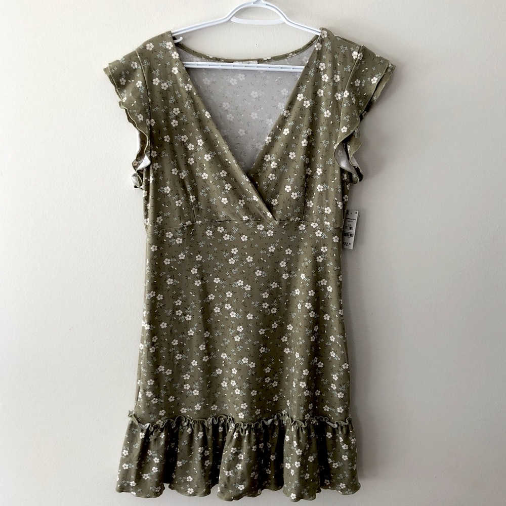 ARDENE - Green Floral Dress - NEW WITH TAGS (NWT) - Size L